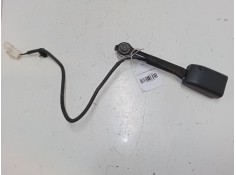 Recambio de anclaje cinturon delantero izquierdo para kia carens iv 1.7 crdi referencia OEM IAM