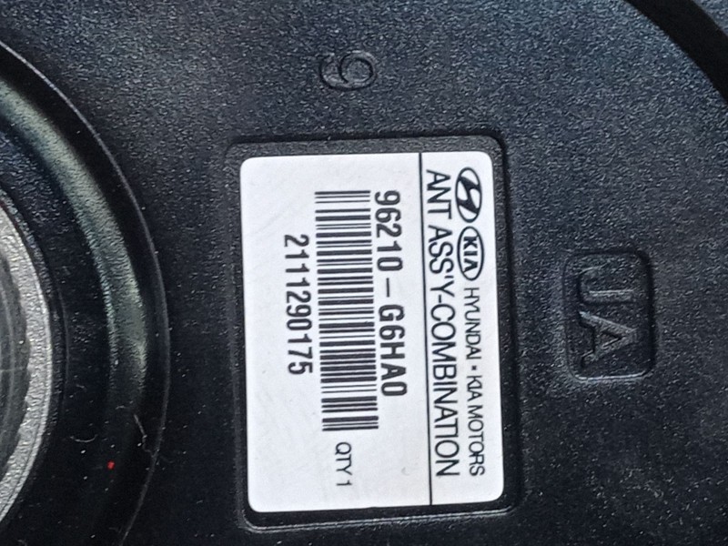 Recambio de base de antena para kia picanto iii (ja) 1.0 referencia OEM IAM 96210G6HA0  