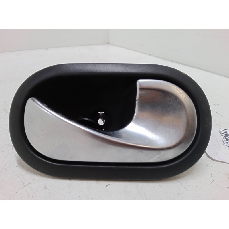 Recambio de maneta interior puerta delantera derecha para renault scénic ii (jm0/1_) 1.5 dci (jm1e, jm16) referencia OEM IAM   