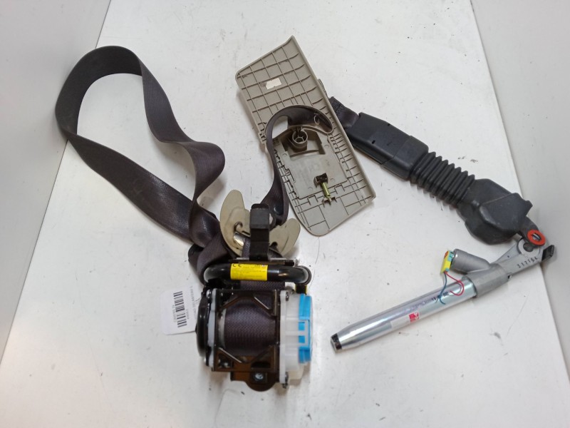 Recambio de cinturon seguridad delantero izquierdo para kia carens iv 1.7 crdi referencia OEM IAM 88810A4000DCM  