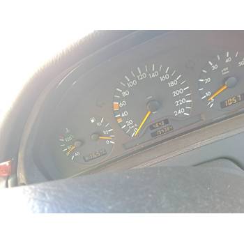 MERCEDES-BENZ CLASE E (W210)