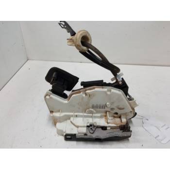 CERRADURA PUERTA DELANTERA DERECHA 5K1837016D 