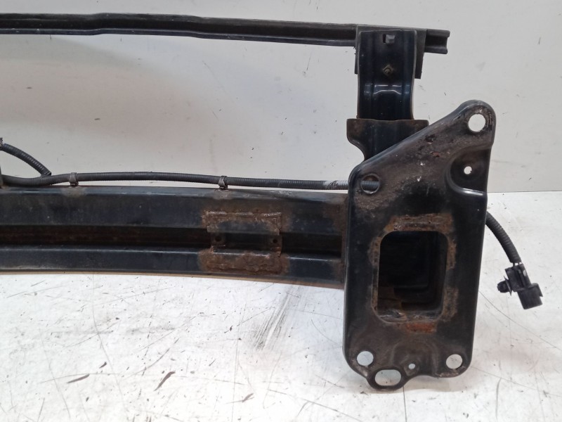 Recambio de refuerzo paragolpes delantero para kia carens iv 1.7 crdi referencia OEM IAM   