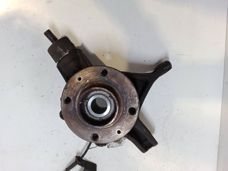 Recambio de mangueta delantera derecha para peugeot 307 (3a/c) 2.0 hdi 90 referencia OEM IAM   