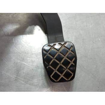 PEDAL EMBRAGUE 