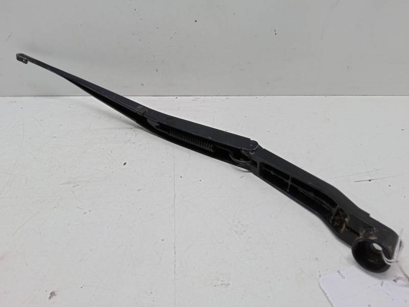 BRAZO LIMPIA DELANTERO IZQUIERDO 