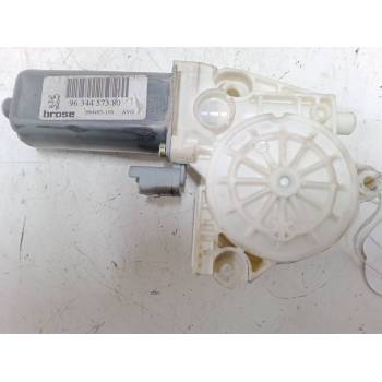 MOTOR ELEVALUNA DELANTERO IZQUIERDO 