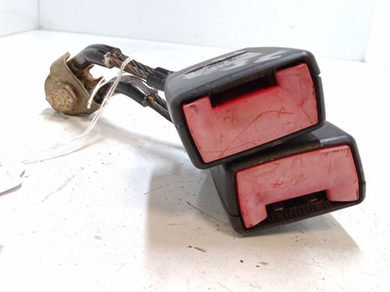 Recambio de anclaje cinturon trasero izquierdo para volkswagen golf iv (1j1) 1.4 16v referencia OEM IAM 1J0857488C  