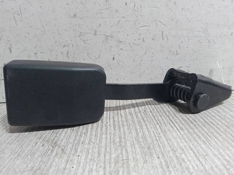 ANCLAJE CINTURON TRASERO DERECHO 3321000F1904 