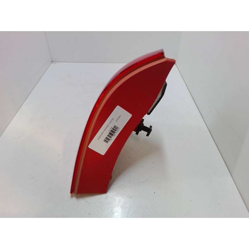 Recambio de piloto trasero izquierdo para renault clio ii (bb_, cb_) 1.5 dci (b/cb08) referencia OEM IAM   