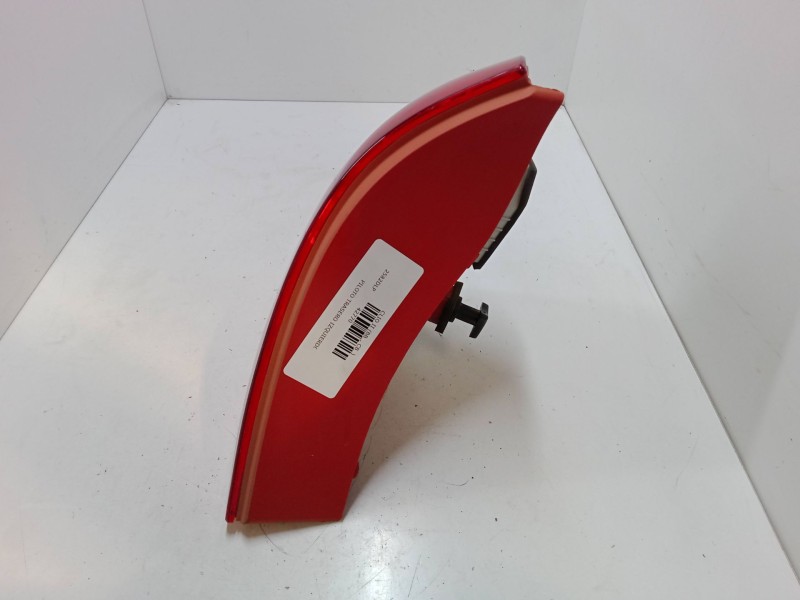 Recambio de piloto trasero izquierdo para renault clio ii (bb_, cb_) 1.5 dci (b/cb08) referencia OEM IAM   