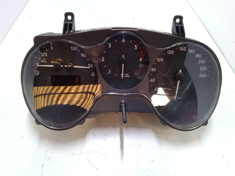 Recambio de cuadro instrumentos para seat toledo iii (5p2) 2.0 tdi 16v referencia OEM IAM 5P0920822E  