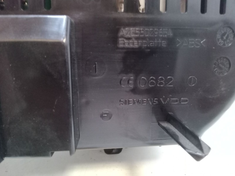 Recambio de cuadro instrumentos para seat toledo iii (5p2) 2.0 tdi 16v referencia OEM IAM 5P0920822E  