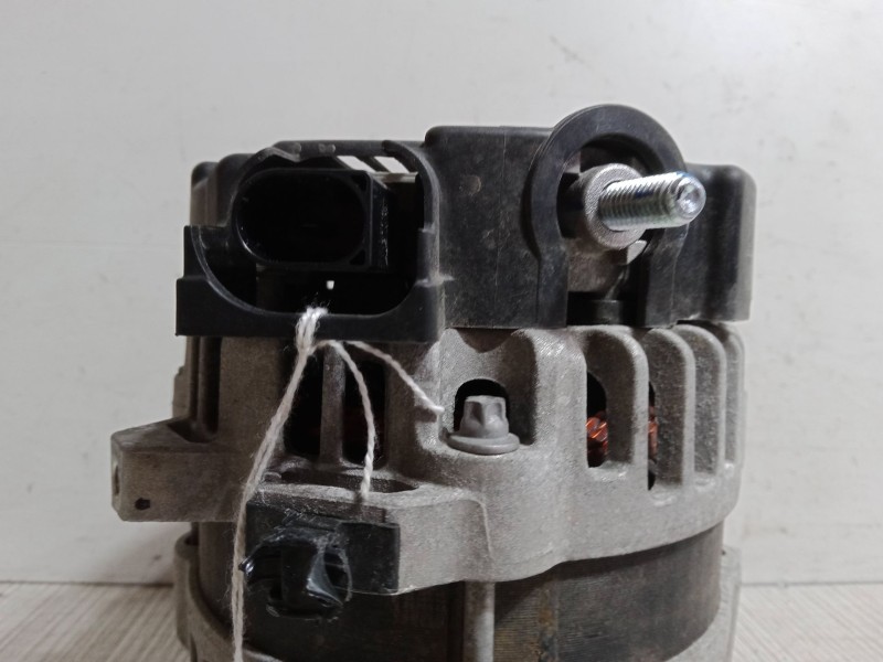 Recambio de alternador para kia picanto iii (ja) 1.0 referencia OEM IAM 3730007500  