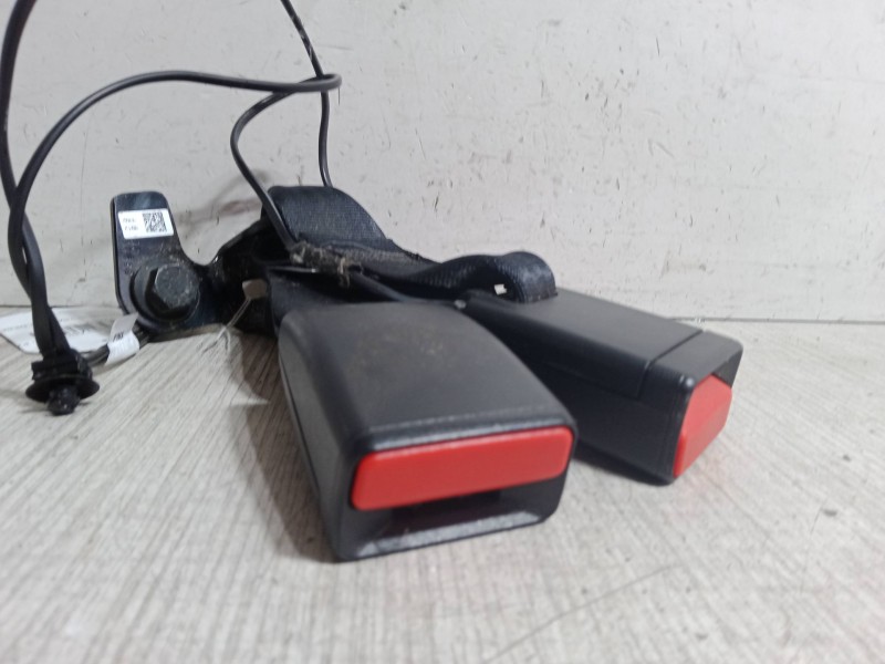 Recambio de anclaje cinturon trasero derecho para opel crossland x / crossland (p17, p2qo) 1.2 (75) referencia OEM IAM   