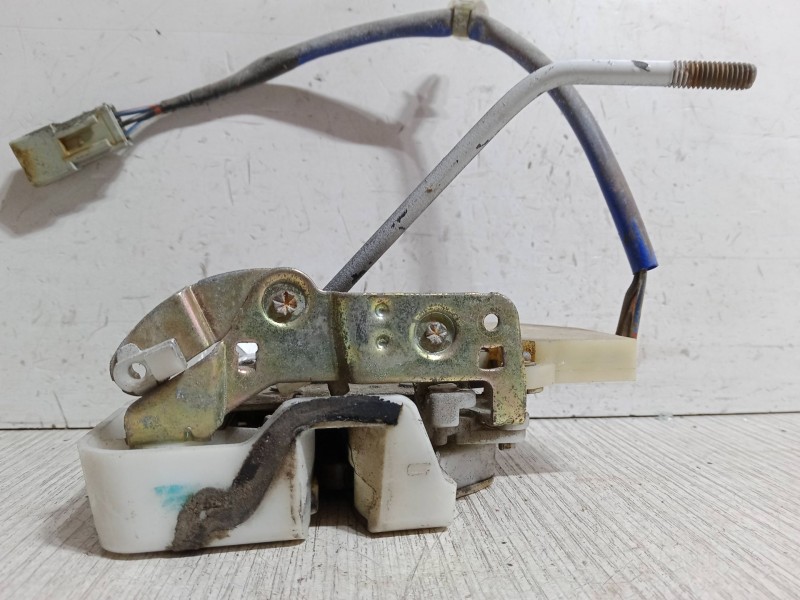 Recambio de cerradura puerta delantera derecha para honda civic v coupé (ej) 1.6 i vtec (ej1) referencia OEM IAM   