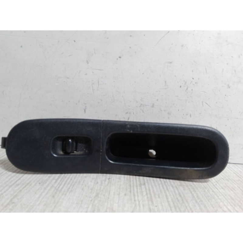 Recambio de mando elevalunas delantero derecho para honda civic v coupé (ej) 1.6 i vtec (ej1) referencia OEM IAM   