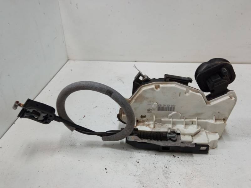 CERRADURA PUERTA TRASERA IZQUIERDA 5K4839015M 