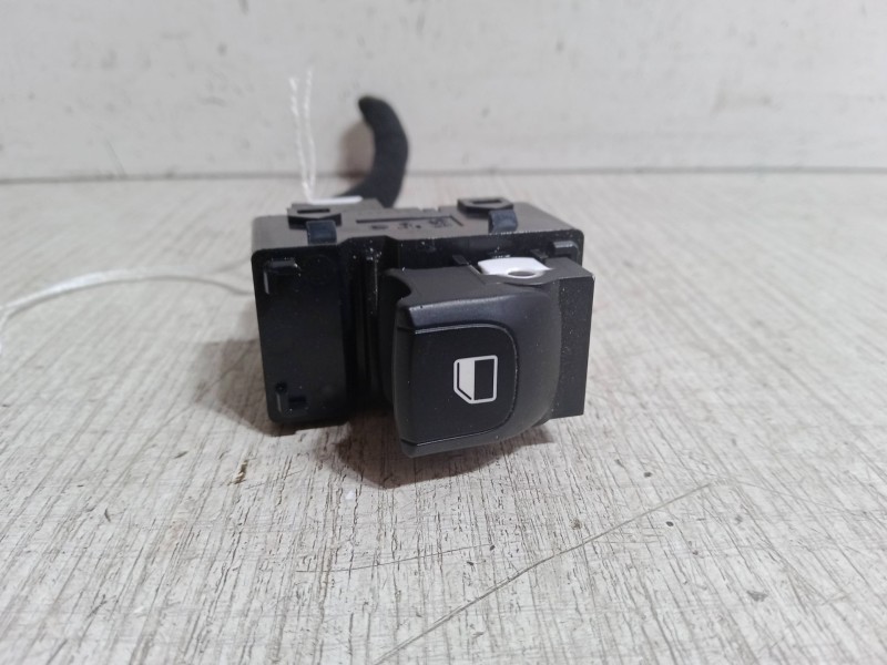 Recambio de mando elevalunas trasero izquierdo para kia picanto iii (ja) 1.0 referencia OEM IAM   