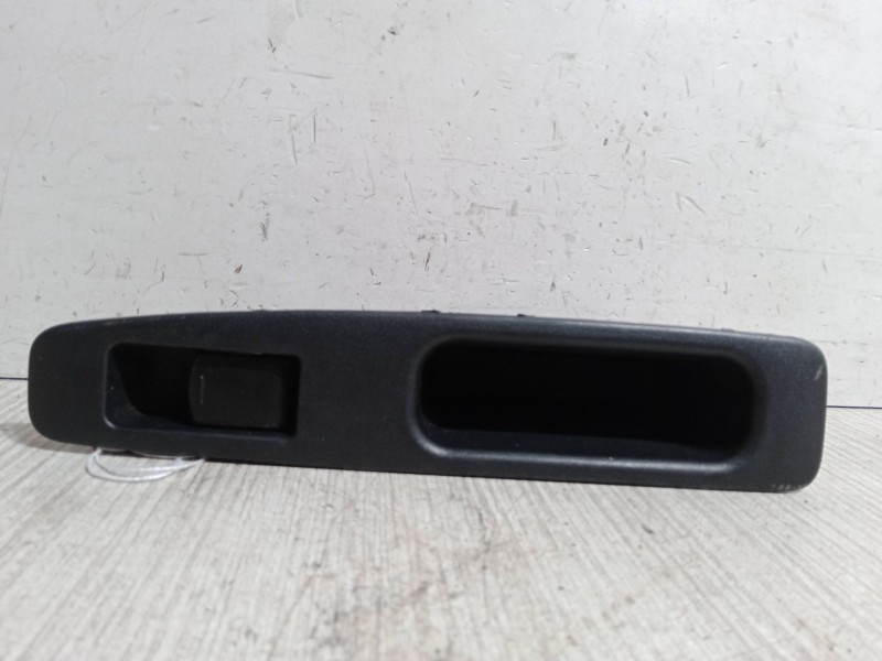 Recambio de mando elevalunas trasero izquierdo para nissan qashqai / qashqai +2 i (j10, nj10, jj10e) 1.5 dci referencia OEM IAM 