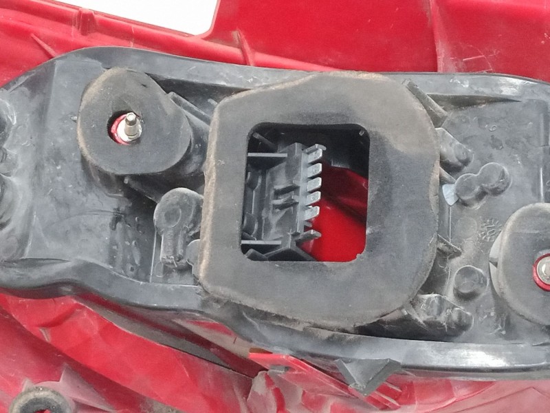 Recambio de piloto trasero derecho para opel corsa d (s07) 1.2 (l08, l68) referencia OEM IAM   