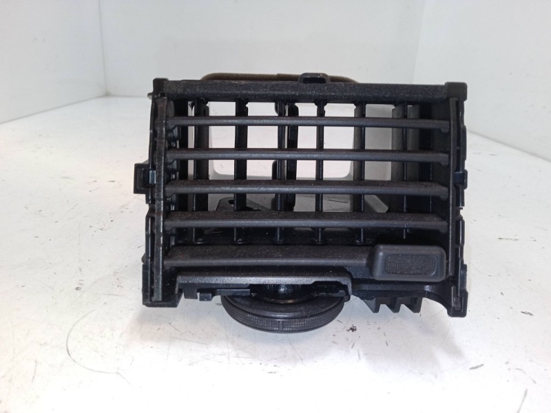 Recambio de aireador central izquierdo para nissan leaf (ze0) electric referencia OEM IAM   