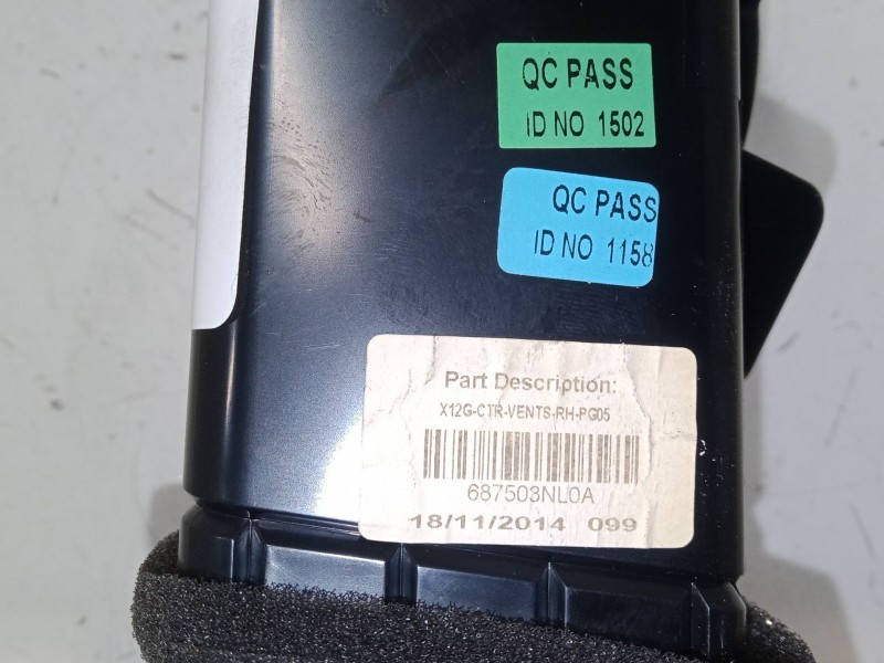 Recambio de aireador central derecho para nissan leaf (ze0) electric referencia OEM IAM   