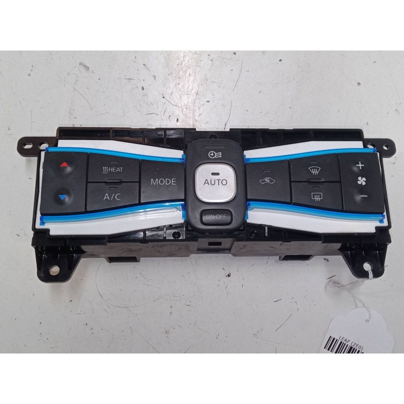 Recambio de mando climatizador para nissan leaf (ze0) electric referencia OEM IAM 275003NH0C  