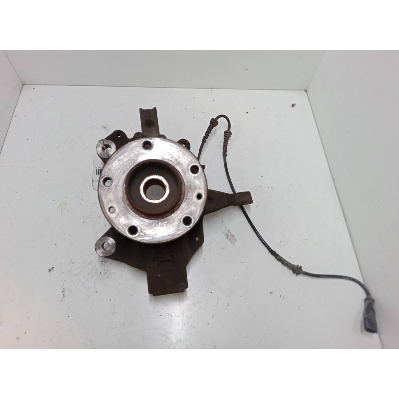 Recambio de mangueta delantera izquierda para renault scénic iii (jz0/1_) 1.6 16v (jz0u, jz1b) referencia OEM IAM   