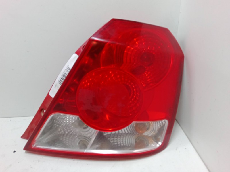 Recambio de piloto trasero derecho para chevrolet aveo / kalos hatchback (t200) 1.4 16v referencia OEM IAM   