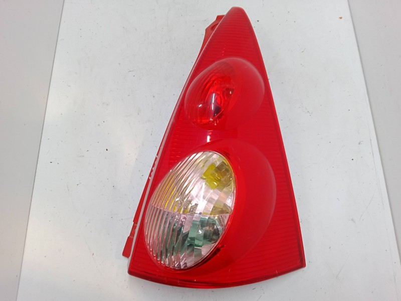 Recambio de piloto trasero derecho para peugeot 107 (pm_, pn_) 1.0 referencia OEM IAM   