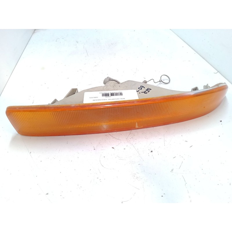Recambio de intermitente delantero derecho para renault master ii autobús (jd) 2.2 dci 90 referencia OEM IAM 7700352108  3822074