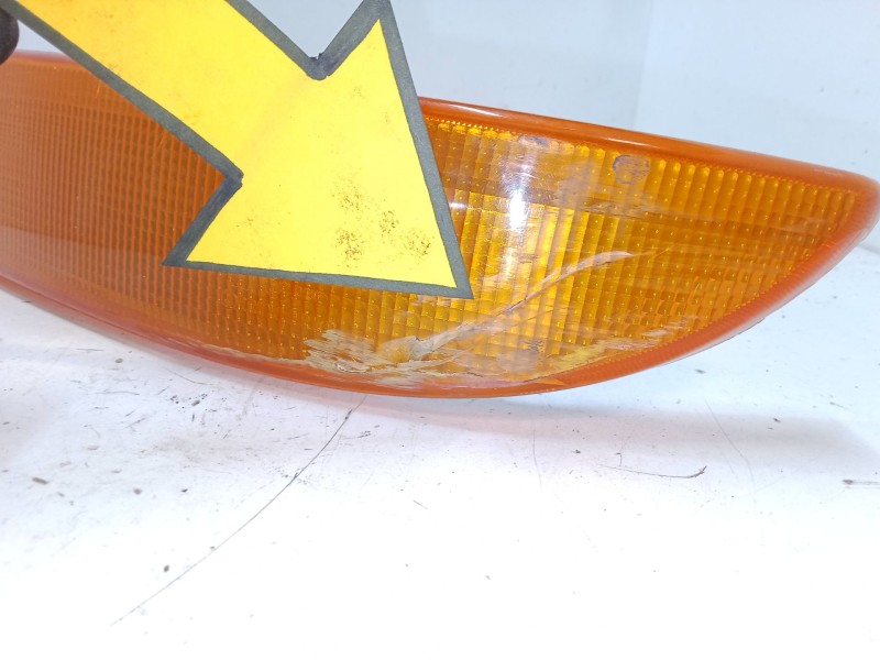 Recambio de intermitente delantero izquierdo para renault master ii autobús (jd) 2.2 dci 90 referencia OEM IAM 7700352107  38230