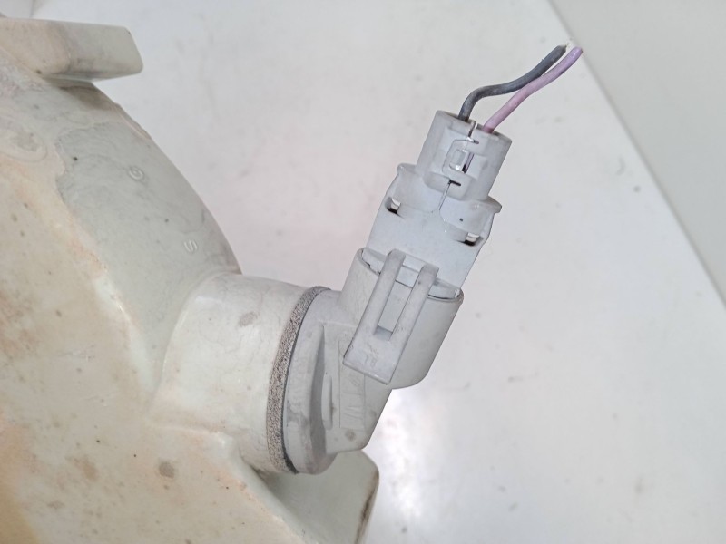 Recambio de intermitente delantero izquierdo para renault master ii autobús (jd) 2.2 dci 90 referencia OEM IAM 7700352107  38230