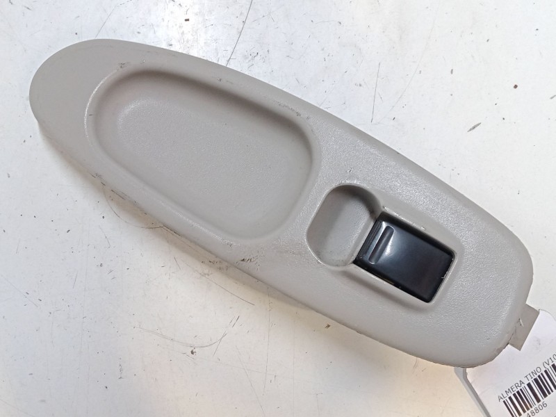 Recambio de mando elevalunas delantero derecho para nissan almera tino (v10) 2.2 dci referencia OEM IAM   