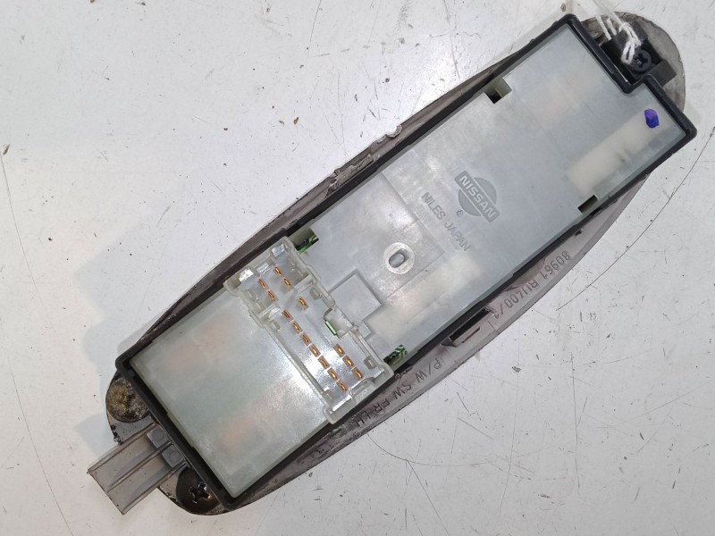 Recambio de mando elevalunas delantero izquierdo para nissan almera tino (v10) 2.2 dci referencia OEM IAM 80961BU400  