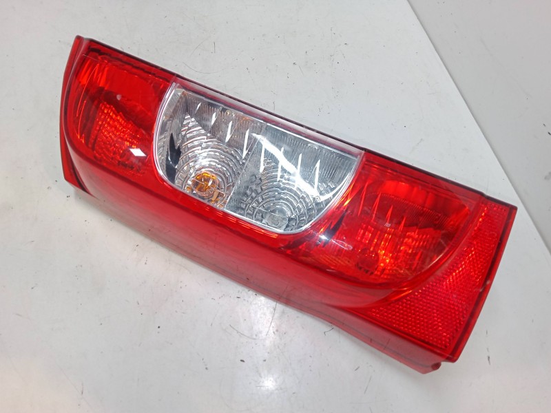 Recambio de piloto trasero izquierdo para fiat fiorino furgoneta/monovolumen (225_) 1.3 d multijet (225bxd1a, 225bxb1a, 225bxb11