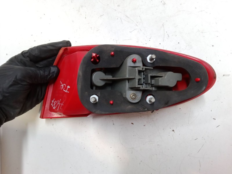 Recambio de piloto trasero izquierdo para alfa romeo 147 (937_) 2.0 16v t.spark (937.axa1, 937.axc1, 937.bxc1) referencia OEM IA