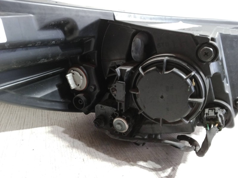 Recambio de faro izquierdo para kia picanto iii (ja) 1.0 referencia OEM IAM 92101G6000  