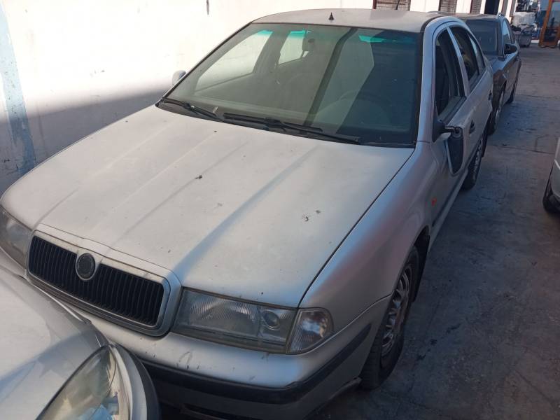 SKODA OCTAVIA I (1U2)