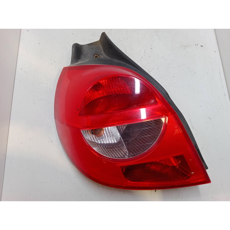 Recambio de piloto trasero izquierdo para renault clio iii (br0/1, cr0/1) 1.4 16v referencia OEM IAM   