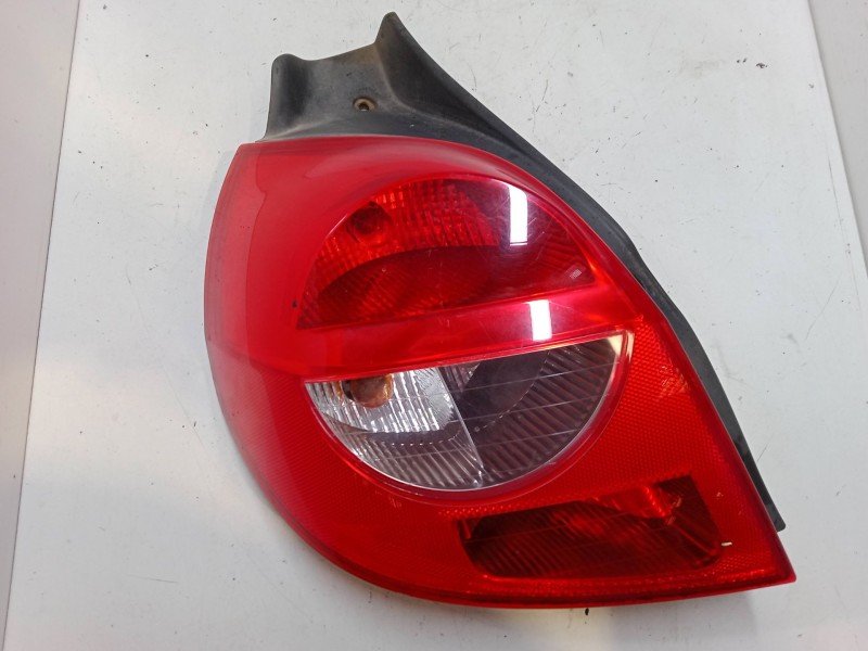 Recambio de piloto trasero izquierdo para renault clio iii (br0/1, cr0/1) 1.4 16v referencia OEM IAM   