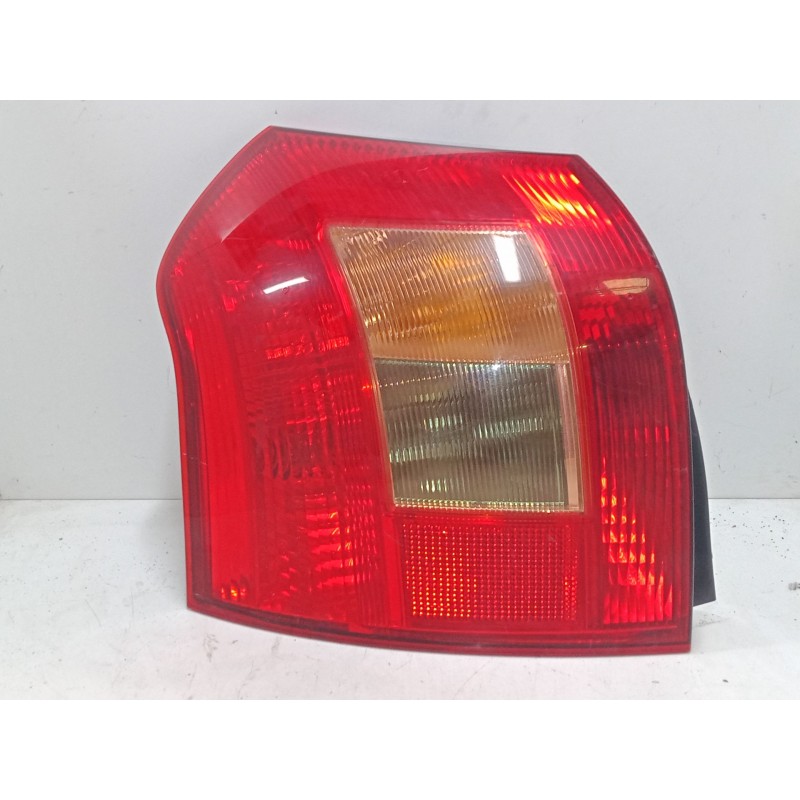 Recambio de piloto trasero izquierdo para toyota corolla (_e12_) 2.0 d-4d (cde120_) referencia OEM IAM   
