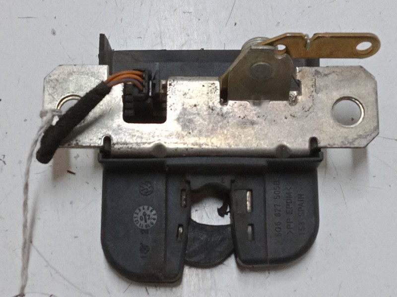 Recambio de cerradura maletero / porton para volkswagen polo (9n_, 9a_) 1.4 fsi referencia OEM IAM   
