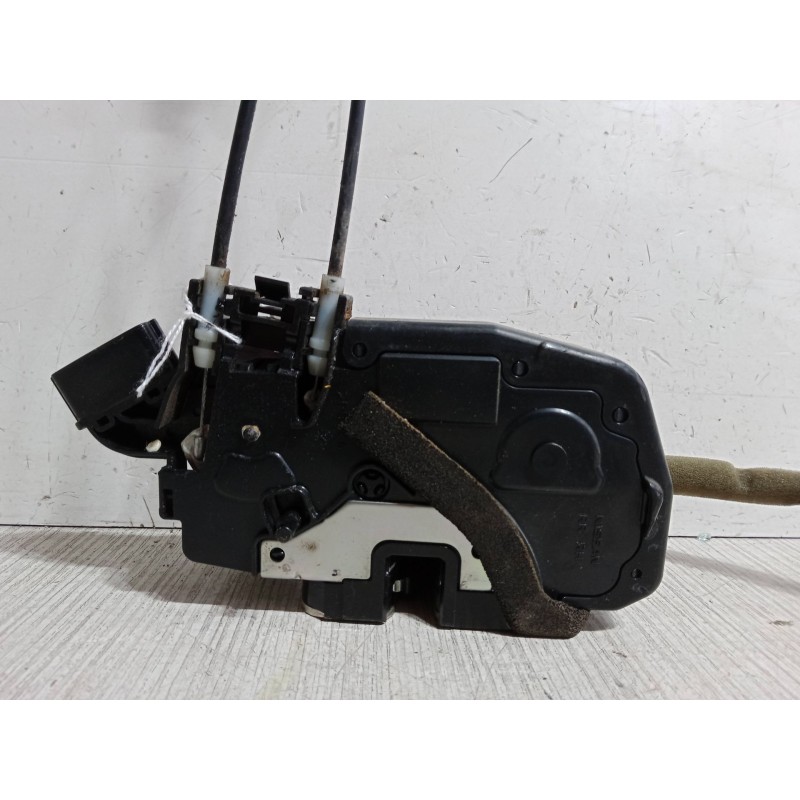 Recambio de cerradura puerta trasera derecha para nissan x-trail ii (t31) 2.0 dci 4x4 referencia OEM IAM   