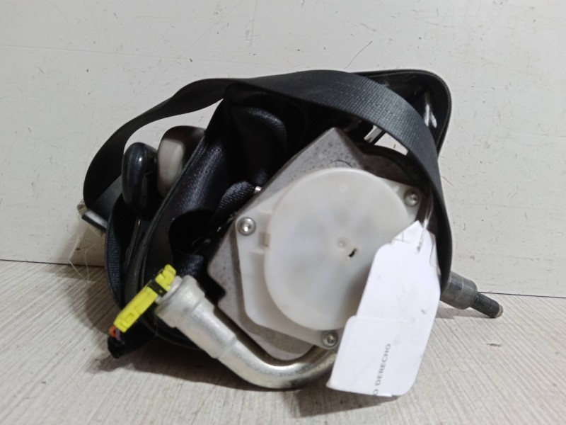 Recambio de cinturon seguridad delantero derecho para nissan x-trail ii (t31) 2.0 dci 4x4 referencia OEM IAM   