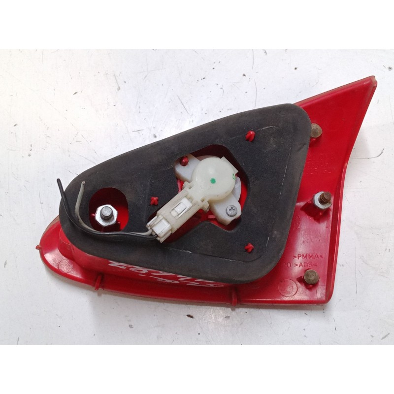 Recambio de piloto trasero porton izquierdo para alfa romeo 147 (937_) 2.0 16v t.spark (937.axa1, 937.axc1, 937.bxc1) referencia