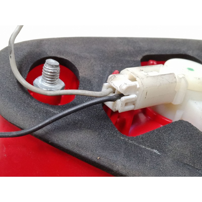 Recambio de piloto trasero porton izquierdo para alfa romeo 147 (937_) 2.0 16v t.spark (937.axa1, 937.axc1, 937.bxc1) referencia