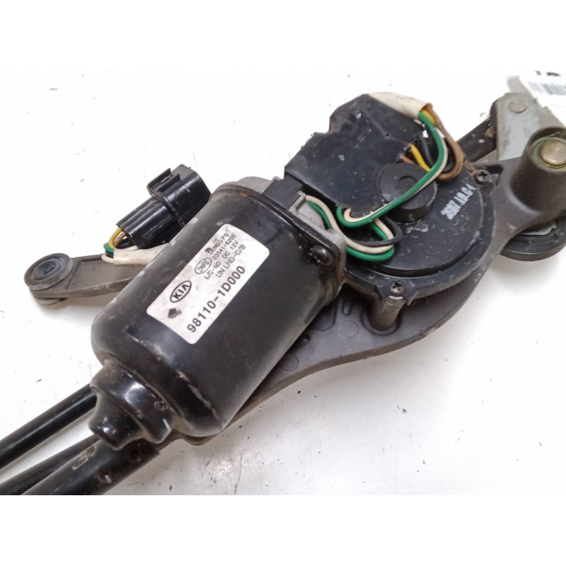 Recambio de motor limpia delantero para kia carens iii monospace (un) 2.0 crdi 115 referencia OEM IAM 981101D000  035418200