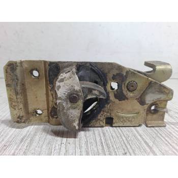 CERRADURA PUERTA DELANTERA DERECHA 